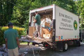Best Retail Junk Removal  in Waupaca, WI